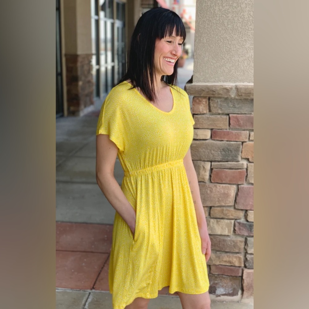 NWT Allthreads Sunshine Yellow Boardwalk Dress Elastic Waist V-Neck Pockets LG
